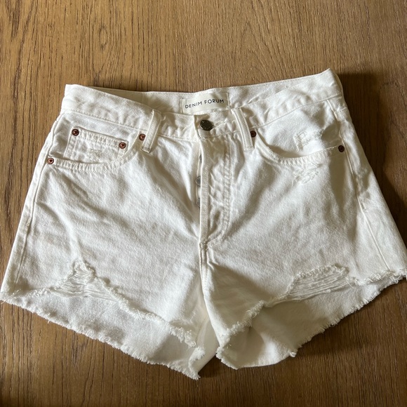 Aritzia The Denim Forum The ex-boyfriend shorts white denim 25 - Picture 4 of 9